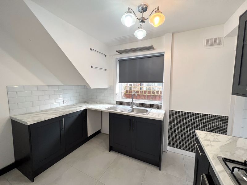 Property photo 3 of 11 Photo 11