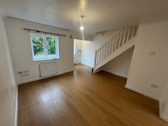 Property photo 3 of 11 Img_8363