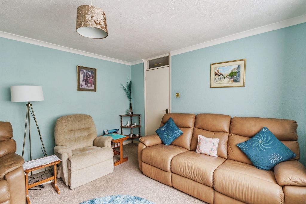 Property photo 3 of 16