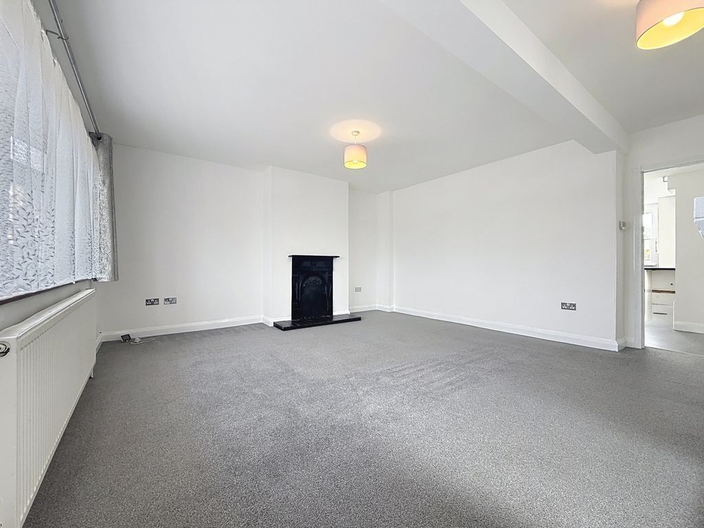 Property photo 2 of 13 Living Room