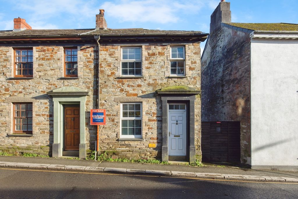 Property photo 1 of 17 Front