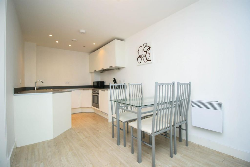 Property photo 2 of 4