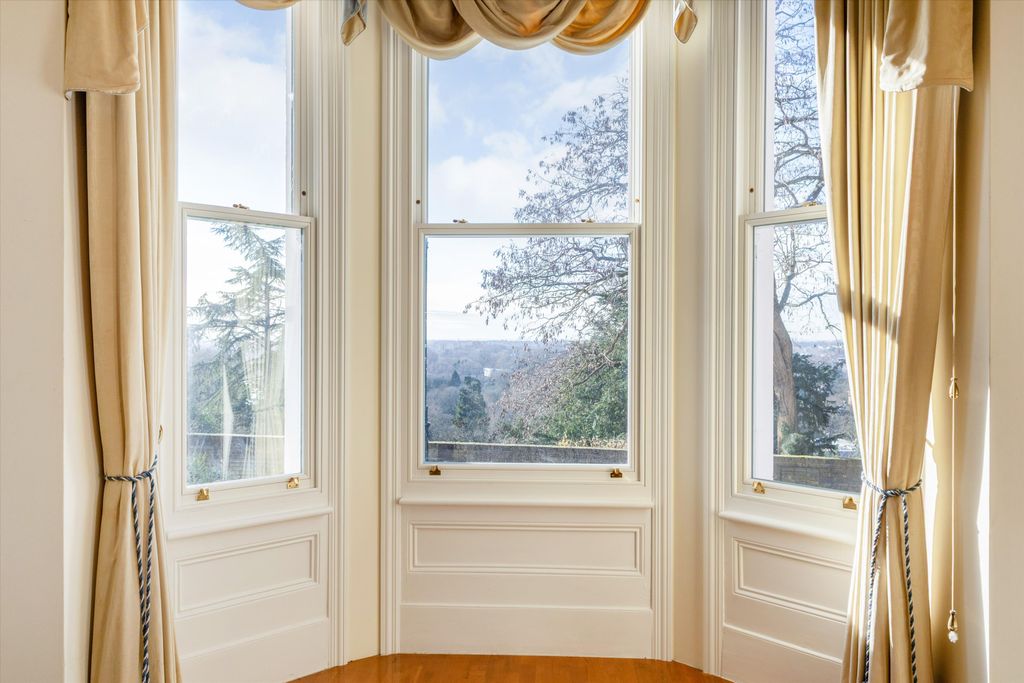 Property photo 3 of 14 Image