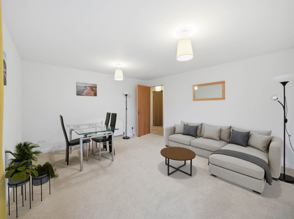 Property photo 2 of 17 Picture 2