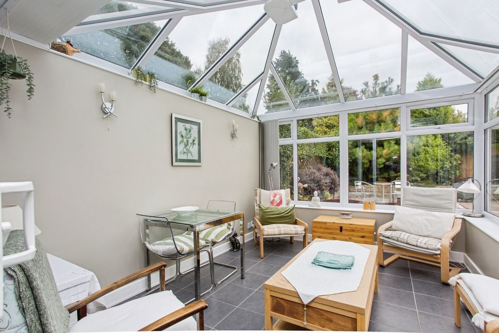 Property photo 3 of 17 Conservatory