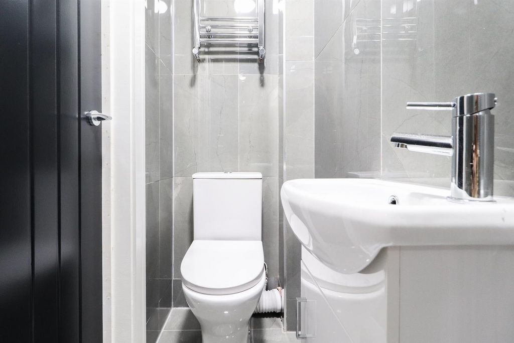 Property photo 3 of 7 King Richard-20.Jpg