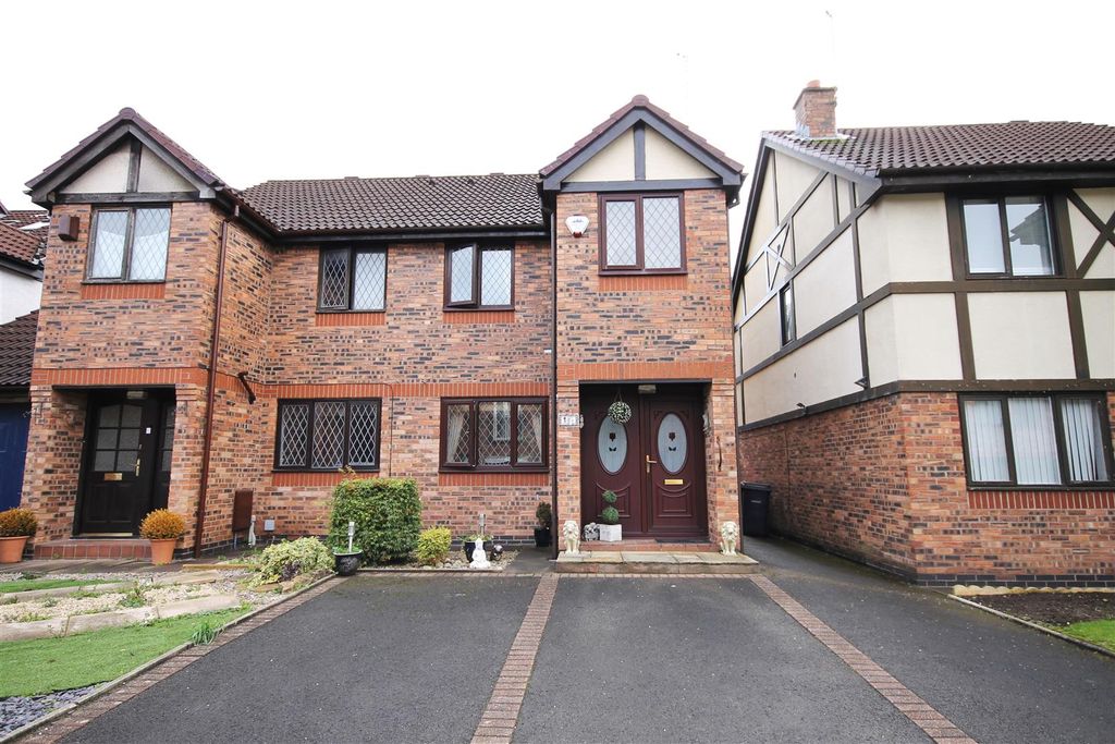 Property photo 1 of 14 External