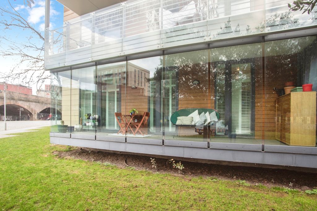 Property photo 2 of 15 Balcony