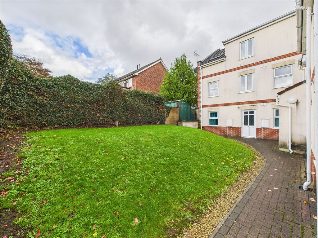 Property photo 1 of 8 Picture No. 18