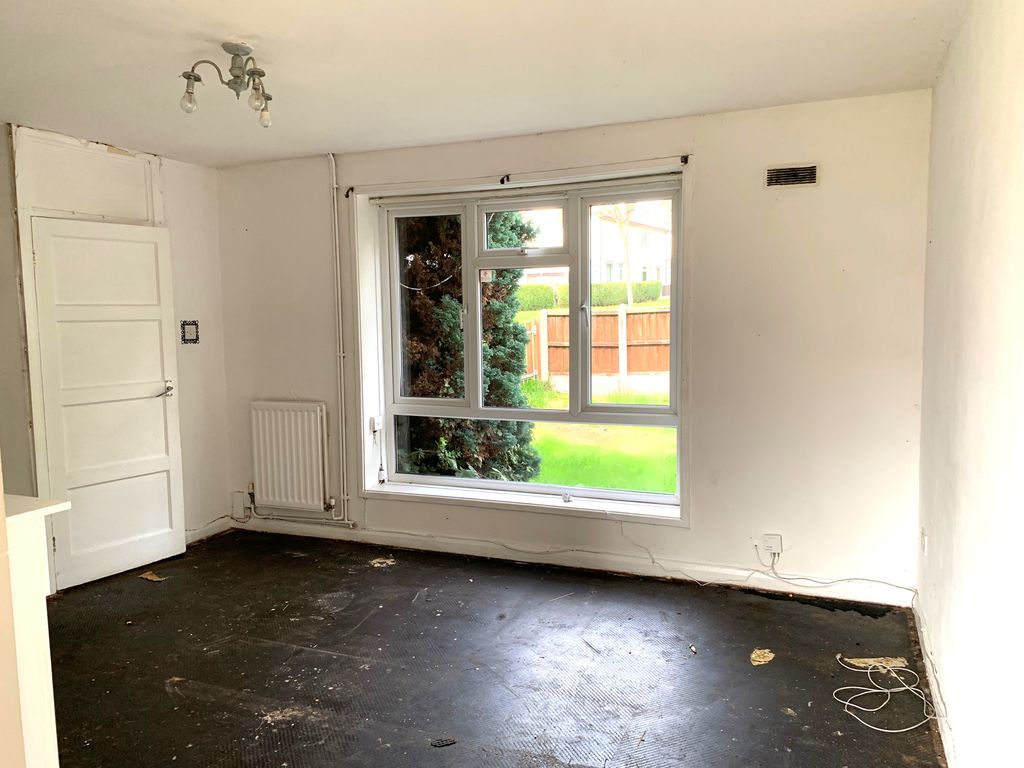 Property photo 3 of 12 K8