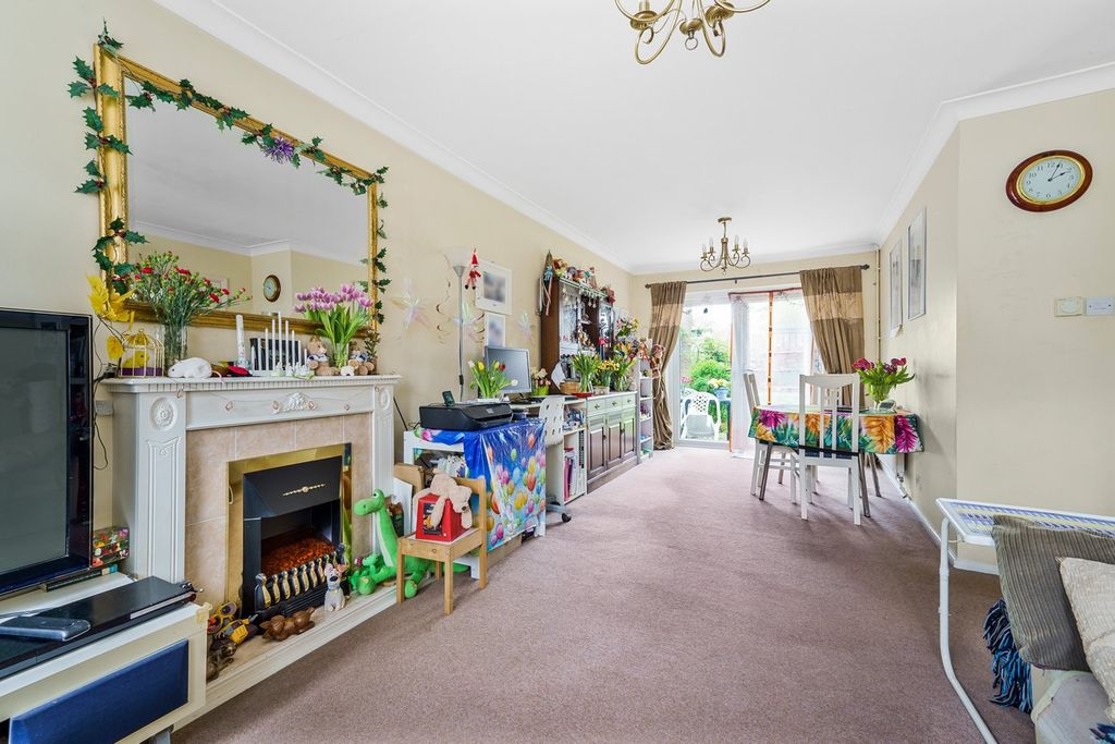 Property photo 2 of 13