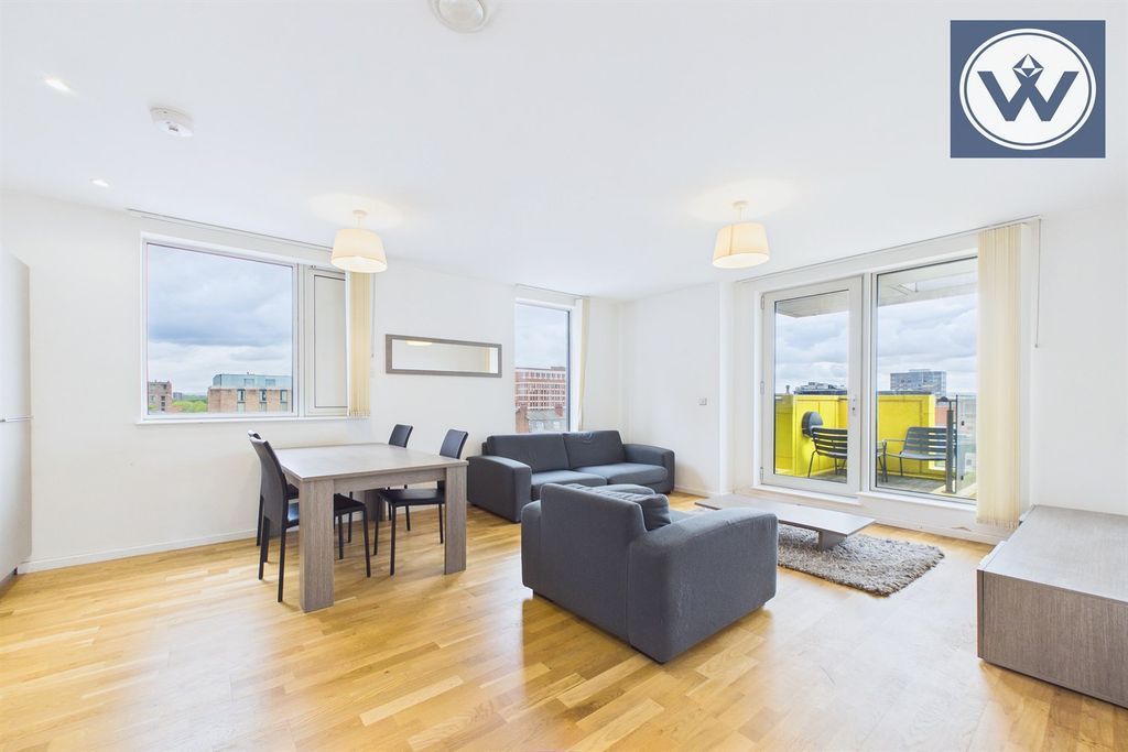 Property photo 1 of 14 (Main)