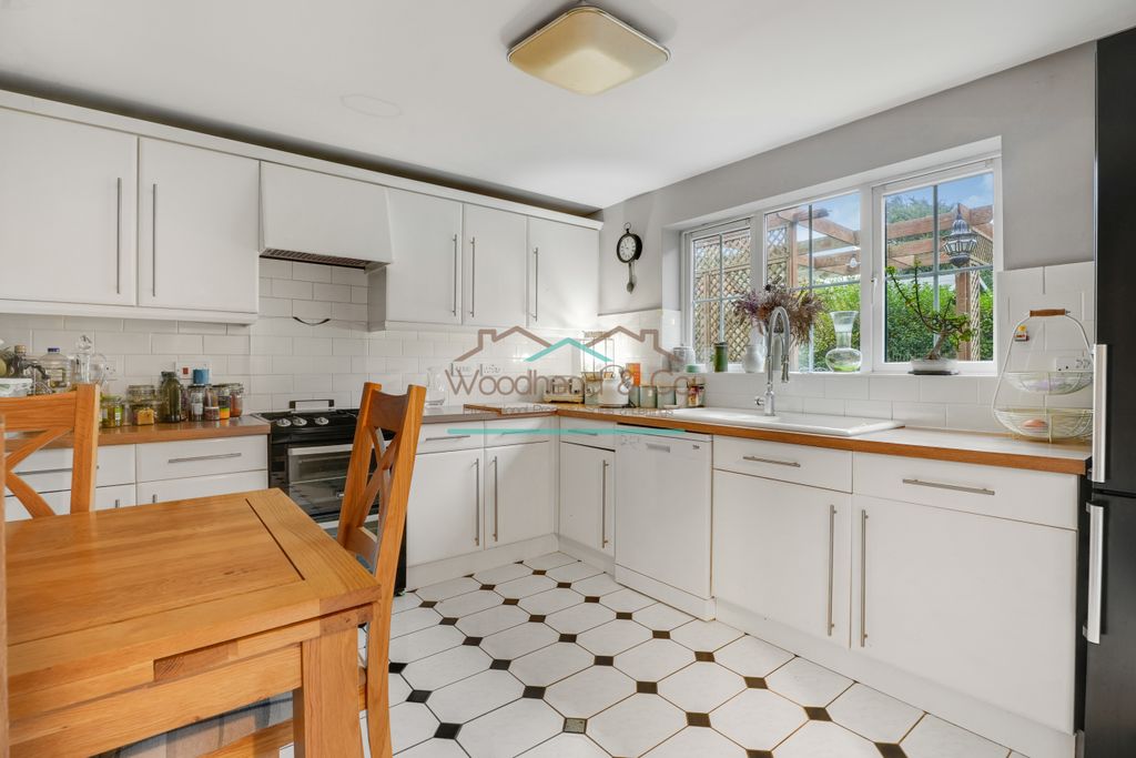 Property photo 3 of 16 A7400803