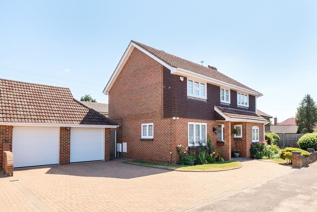 Property photo 1 of 30 1485487-30-6A54E2...