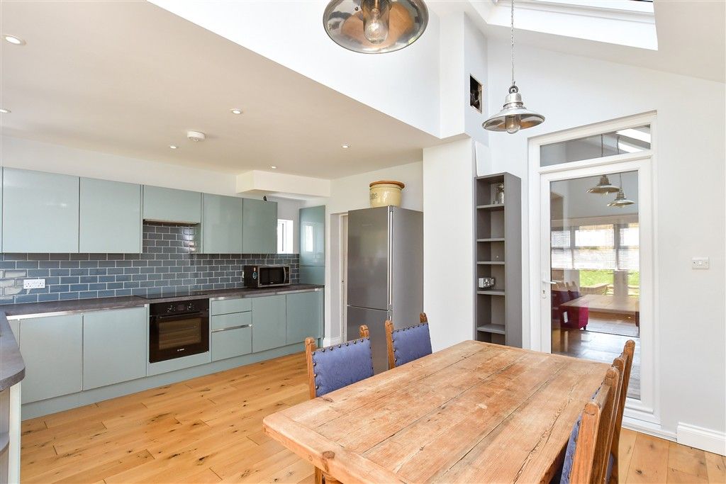 Property photo 3 of 13 Kitchen