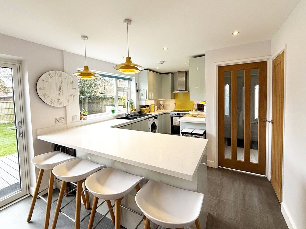 Property photo 2 of 17 Picture No. 26