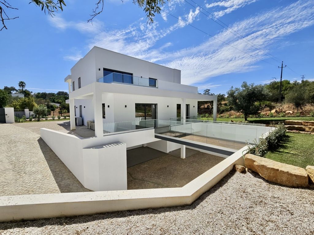 Property photo 1 of 37