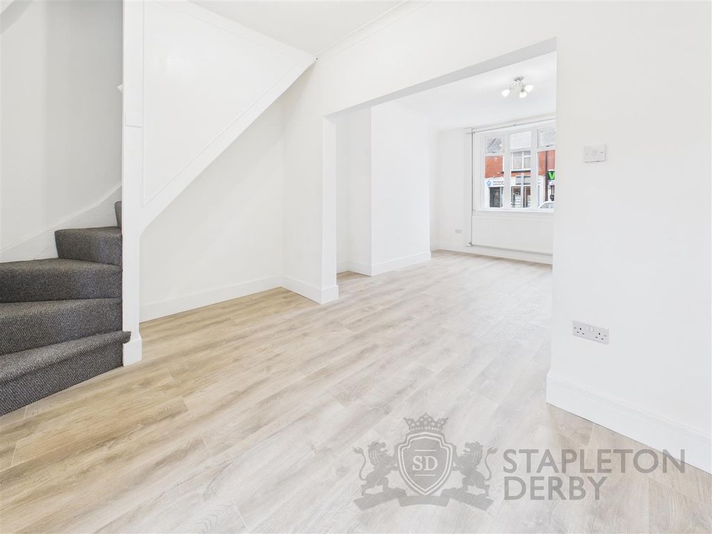 Property photo 3 of 12 Cam04709G0-Pr0268-Still009.Jpg