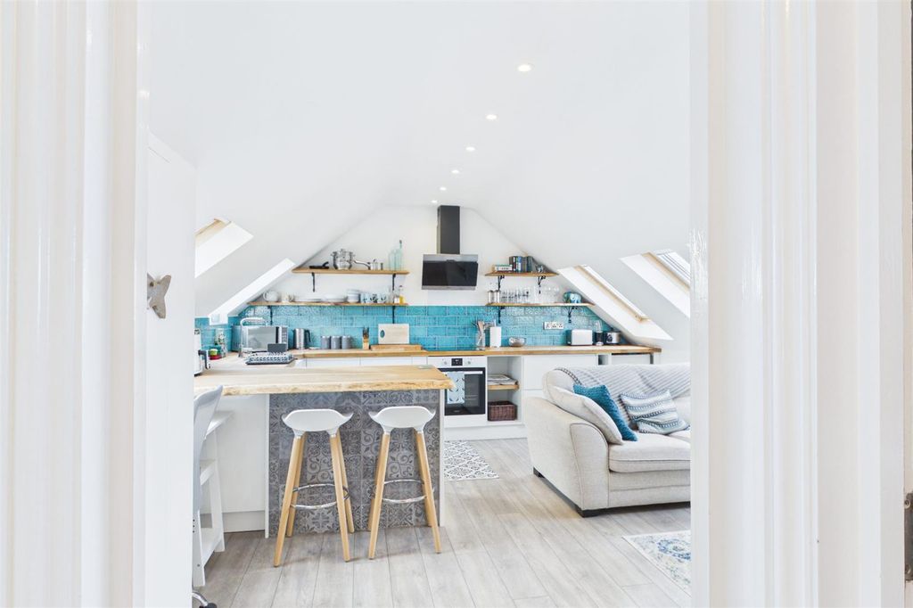 Property photo 2 of 15 Entrance To Living Area