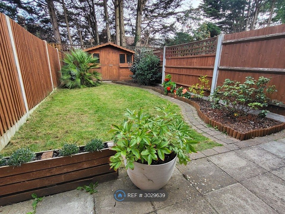 Property photo 2 of 13 Garden