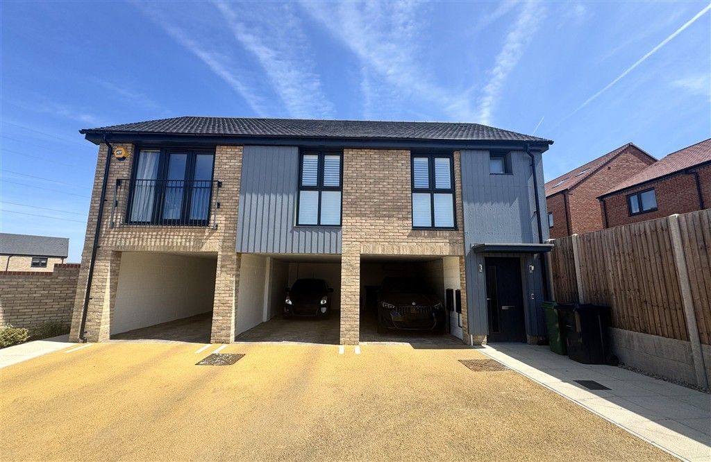 Property photo 1 of 3 Front