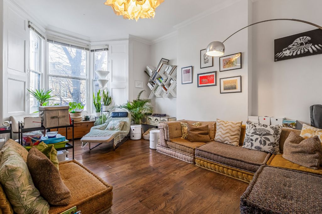 Property photo 1 of 22 Picture No. 23