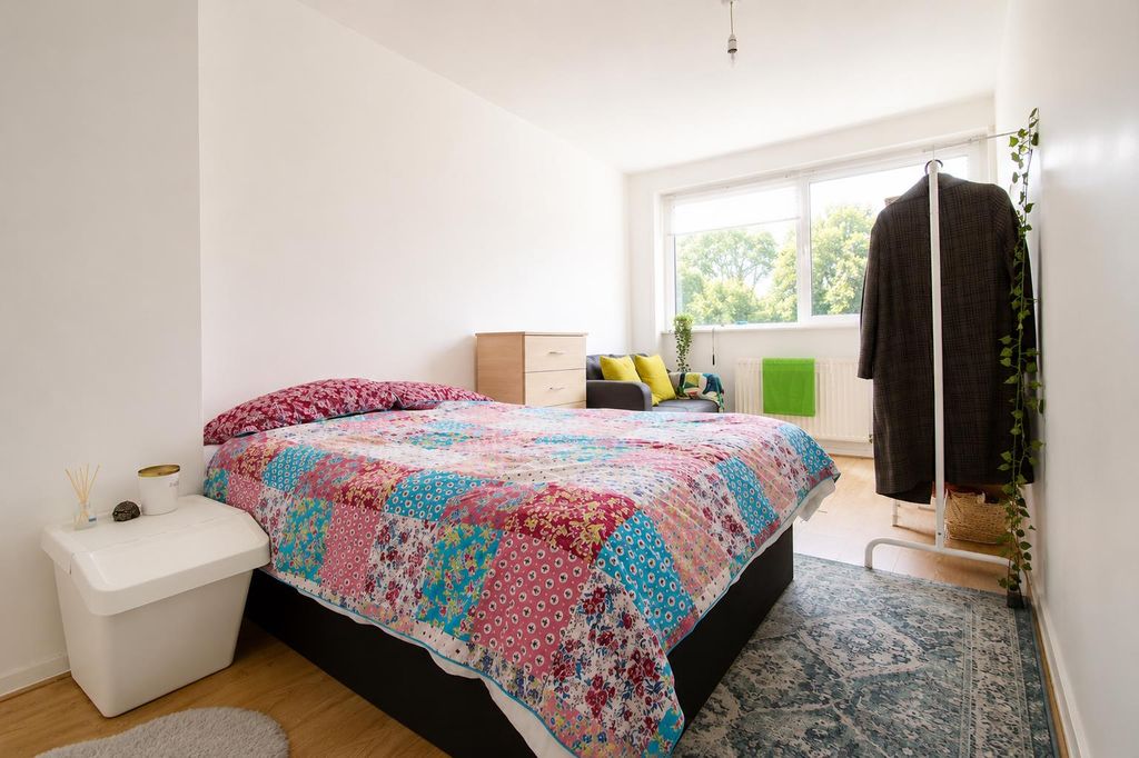 Property photo 1 of 6 1