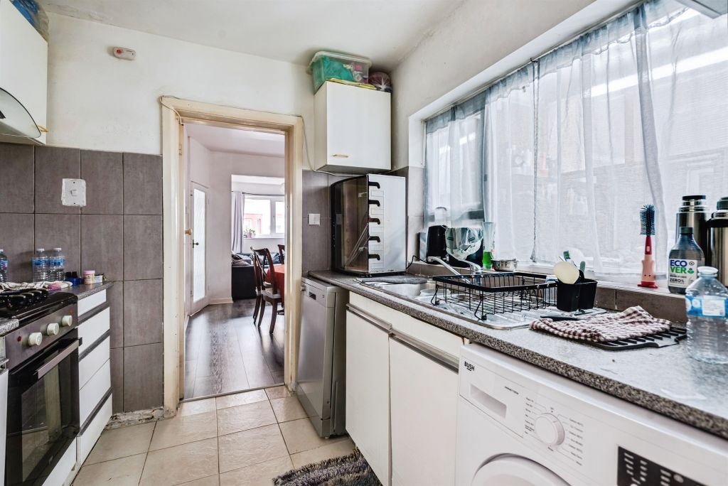 Property photo 3 of 14