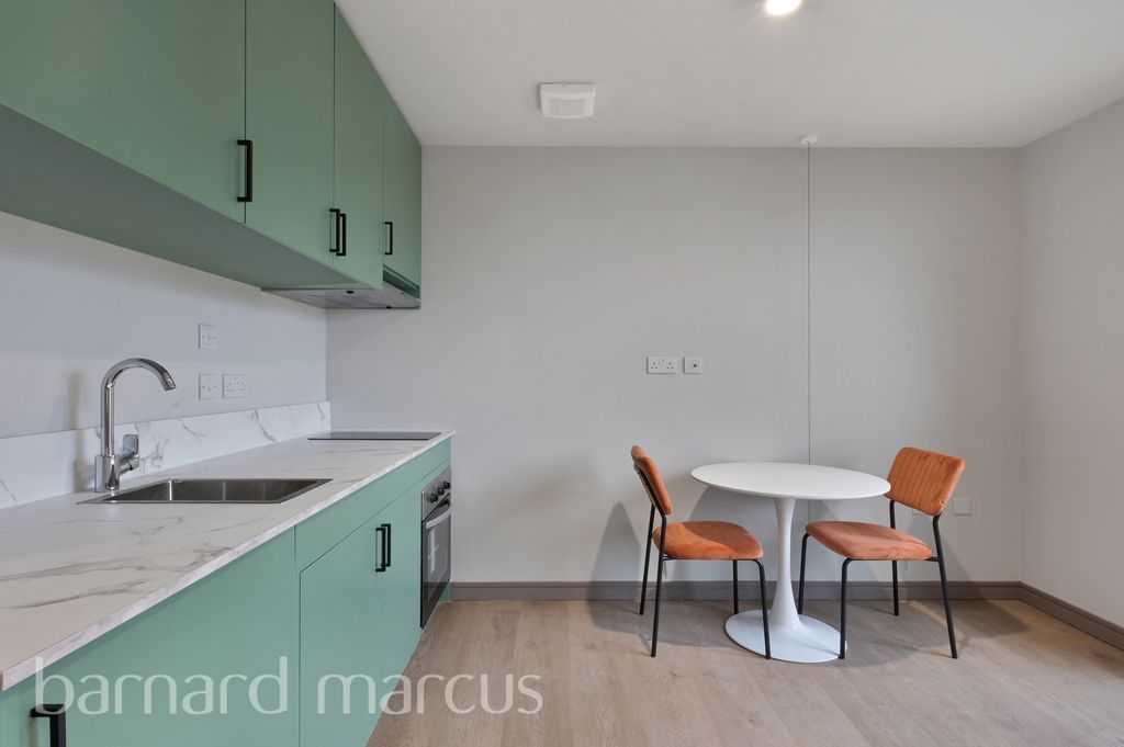 Property photo 2 of 7 Image