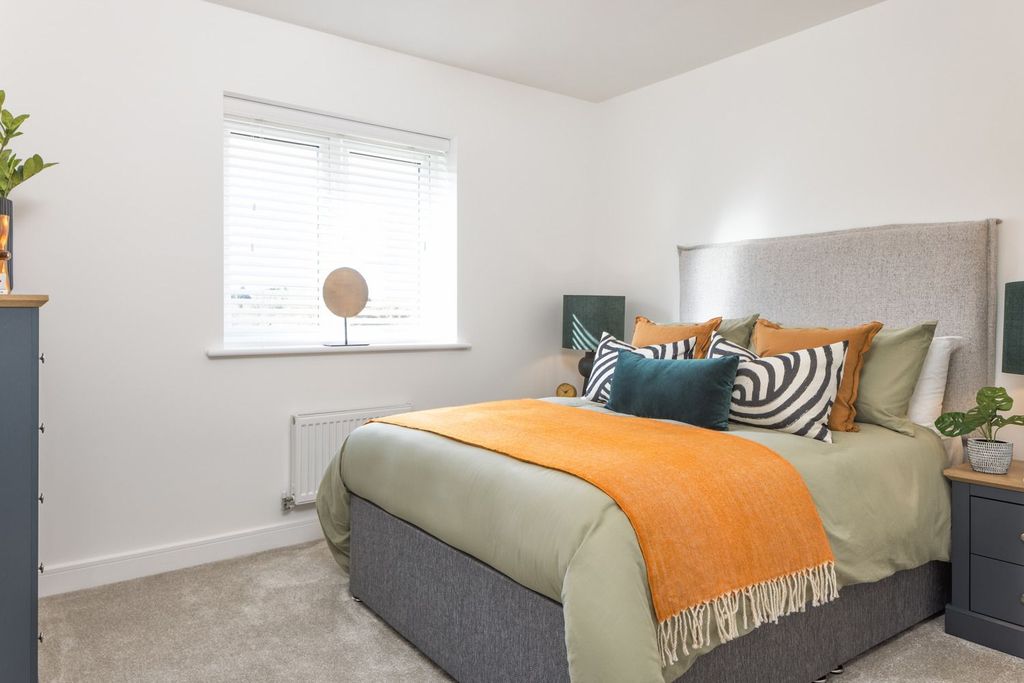 Property photo 2 of 9