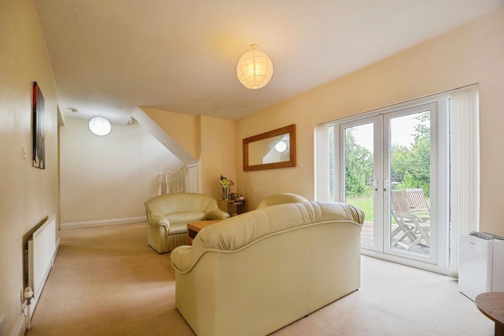 Property photo 2 of 27 Pbox-Img.Jpg