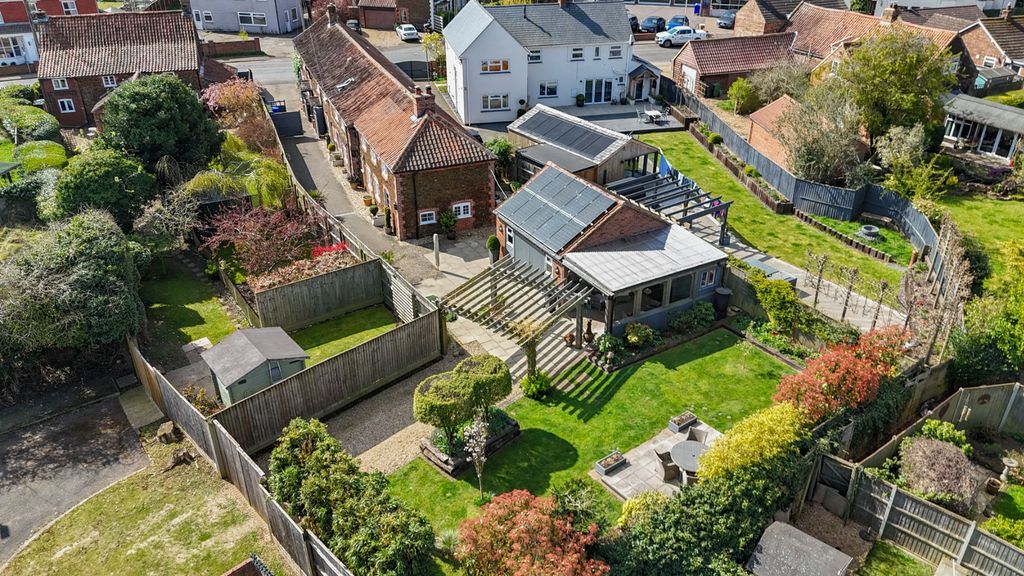 Property photo 1 of 52 4069273