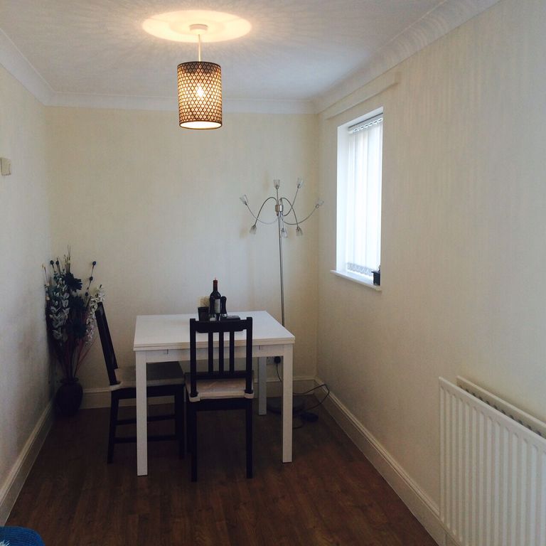 Property photo 2 of 9 Dining Area