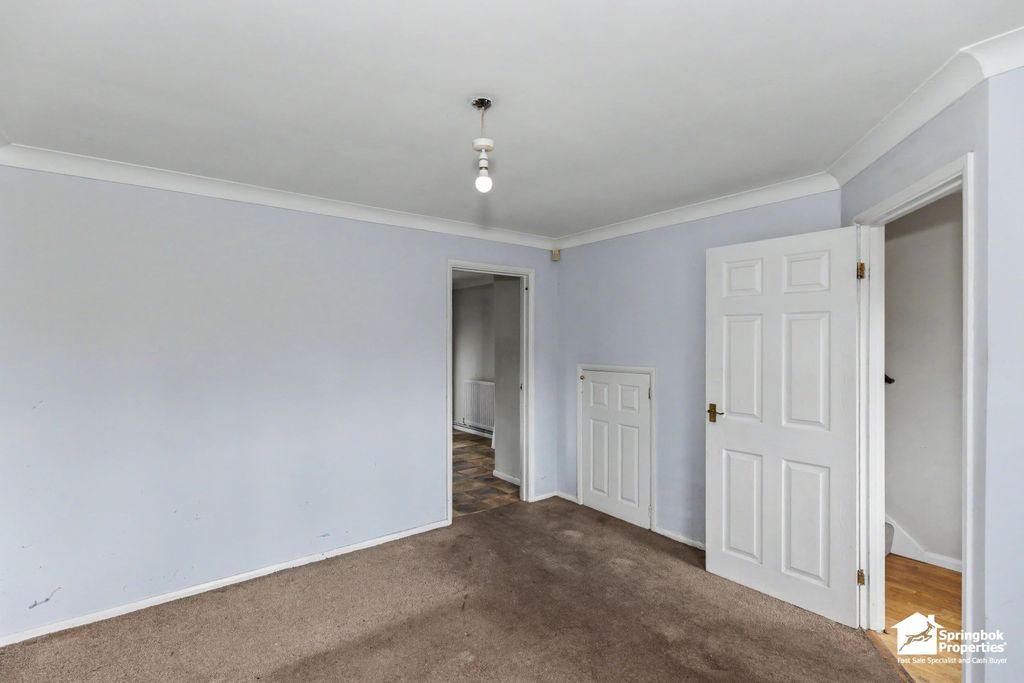 Property photo 3 of 14 Image 2