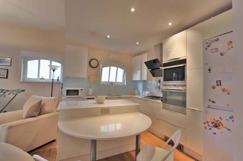 Property photo 3 of 14 Photo3