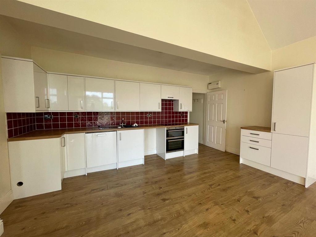 Property photo 2 of 8 Img-20240508-Wa0034.Jpg