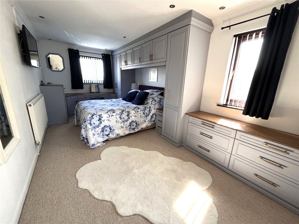 Additional image 9 of 4 bed detached house for saleGlenview Avenue, Pembroke Dock, Pembrokeshire SA72