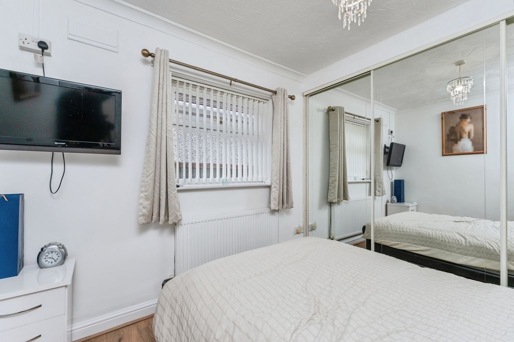 Property photo 3 of 20 Pbox-Img.Jpg