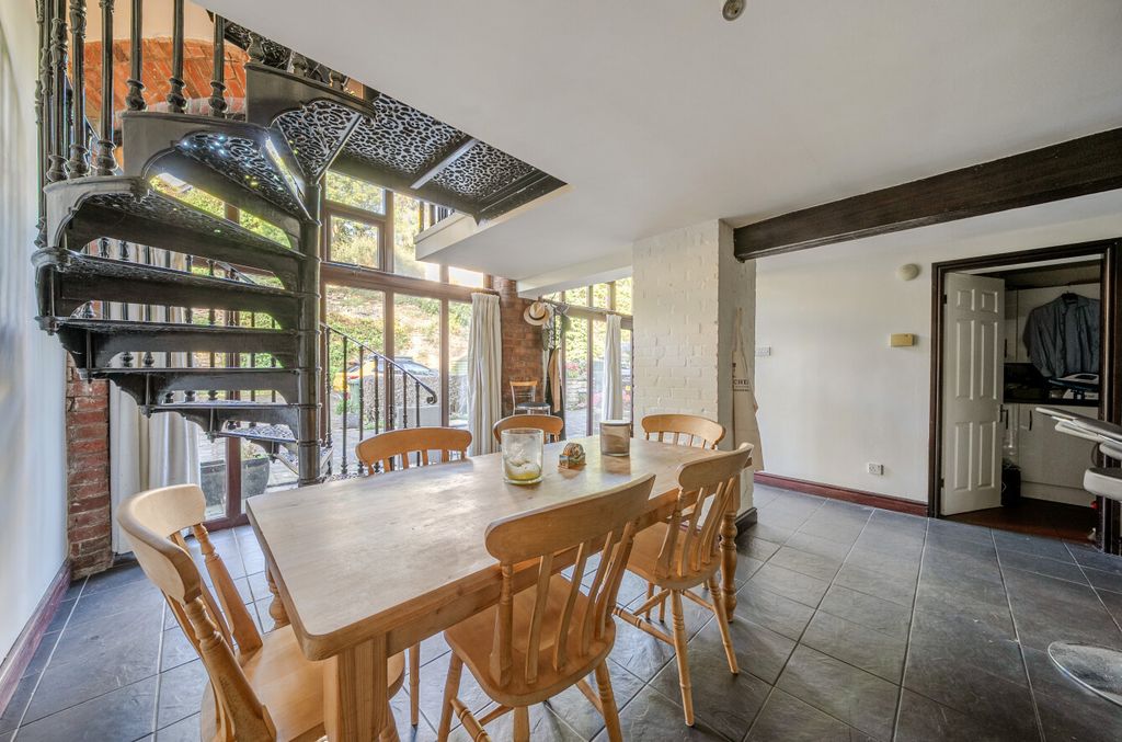 Property photo 2 of 22 1525579-3-6Abe24c...