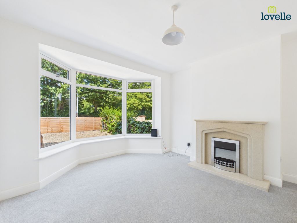 Property photo 2 of 27