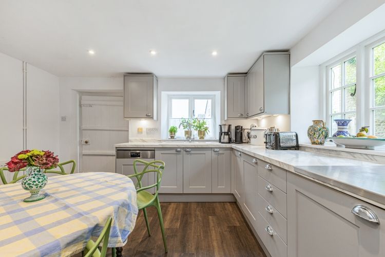 Property photo 2 of 10 305372