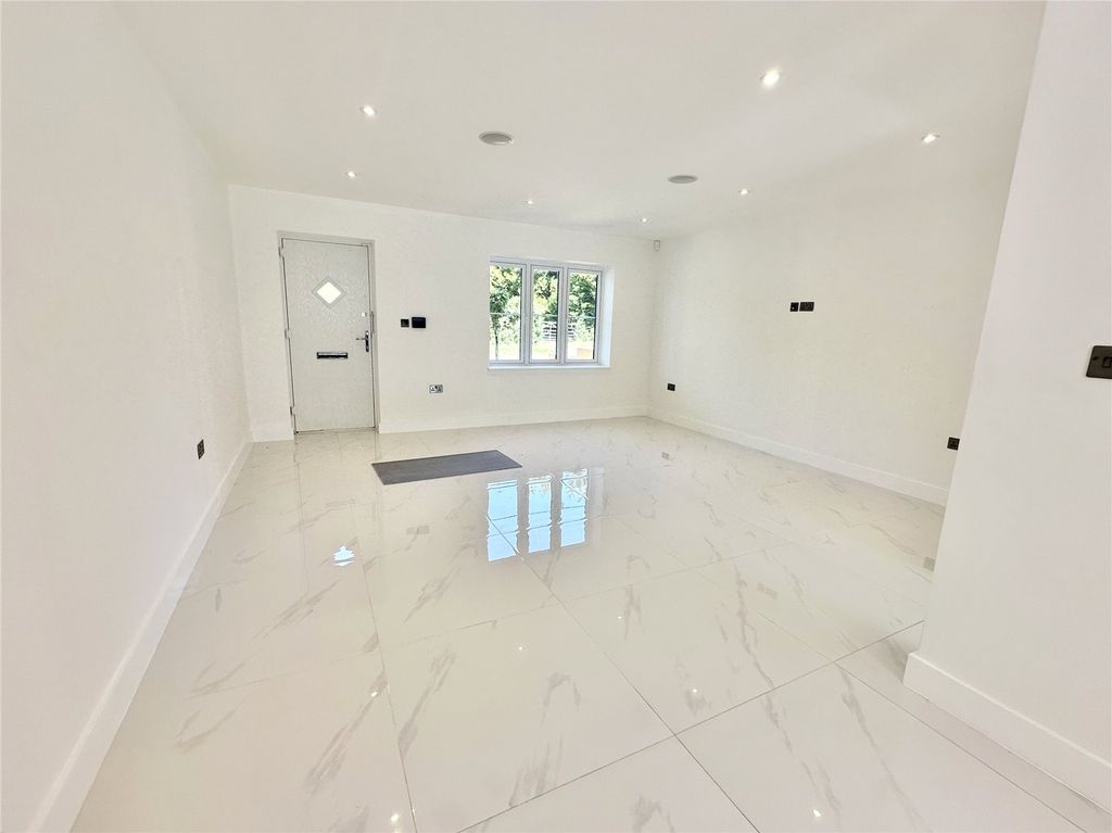 Property photo 3 of 16 Picture No. 07