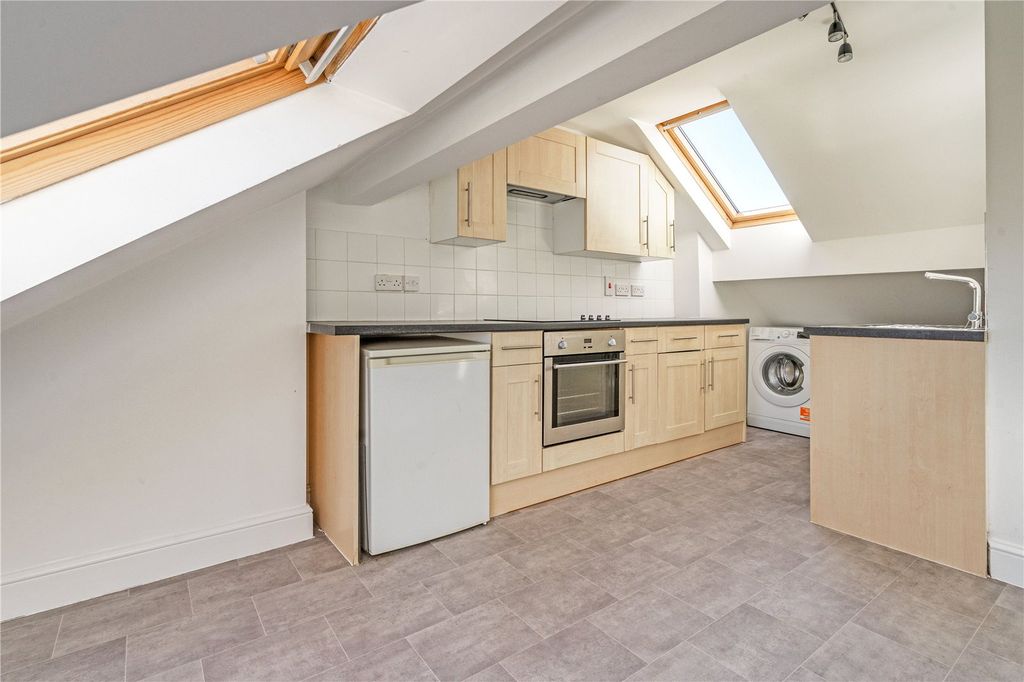Property photo 2 of 9 Kitchen