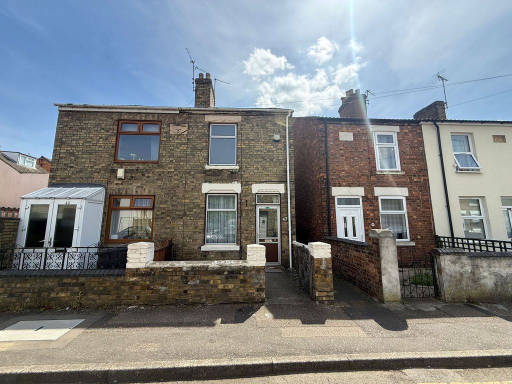 Property photo 1 of 11