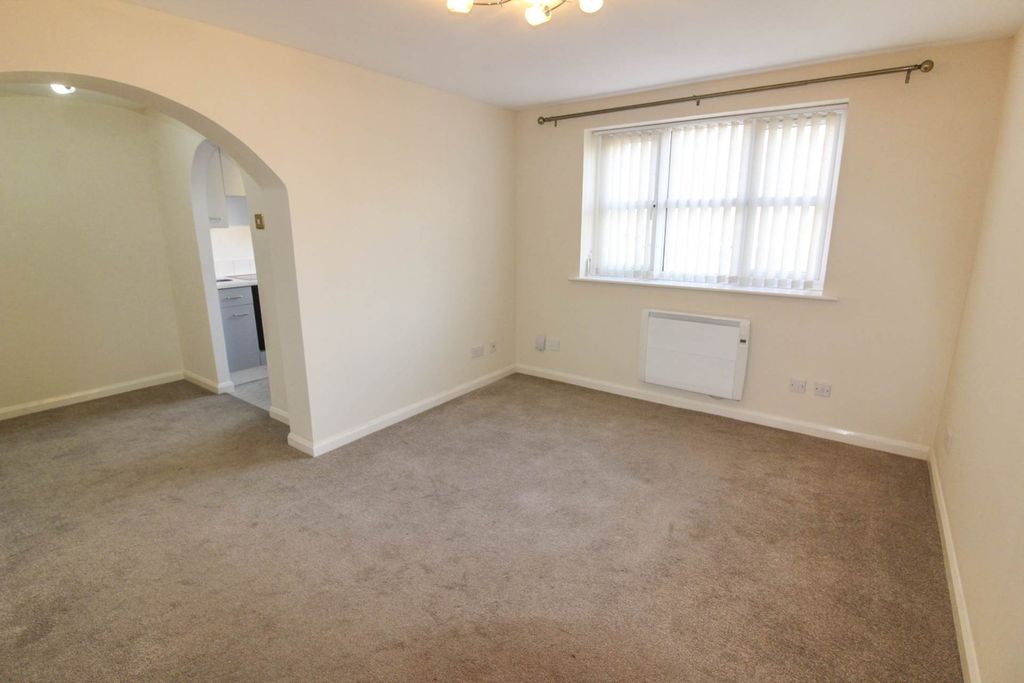 Property photo 3 of 7