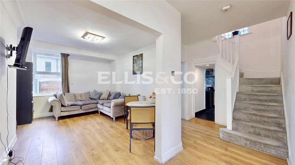 Property photo 2 of 17 Picture No. 18