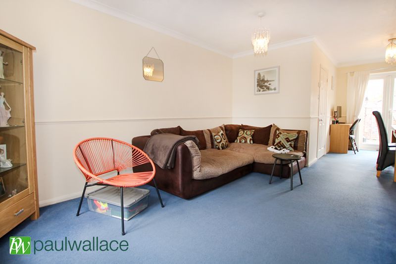 Property photo 2 of 9 Lounge