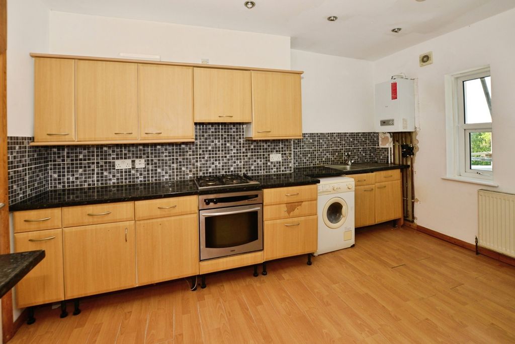 Property photo 2 of 15 Kitchen