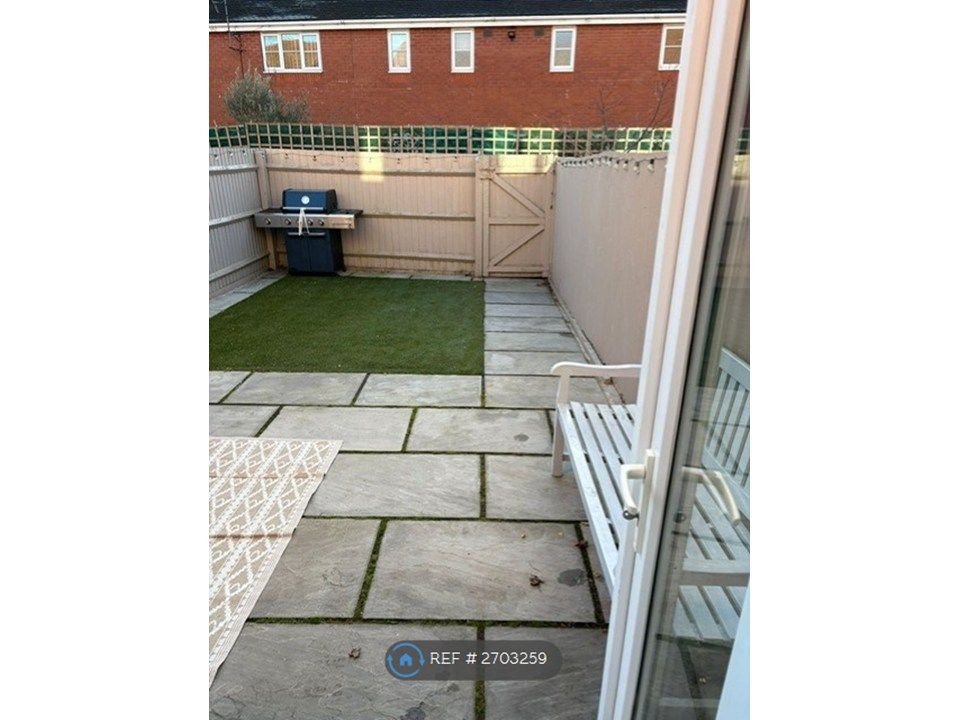 Property photo 2 of 15 Garden