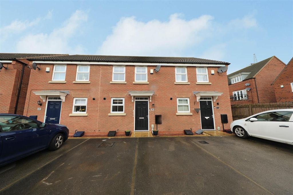 Property photo 1 of 15 Front